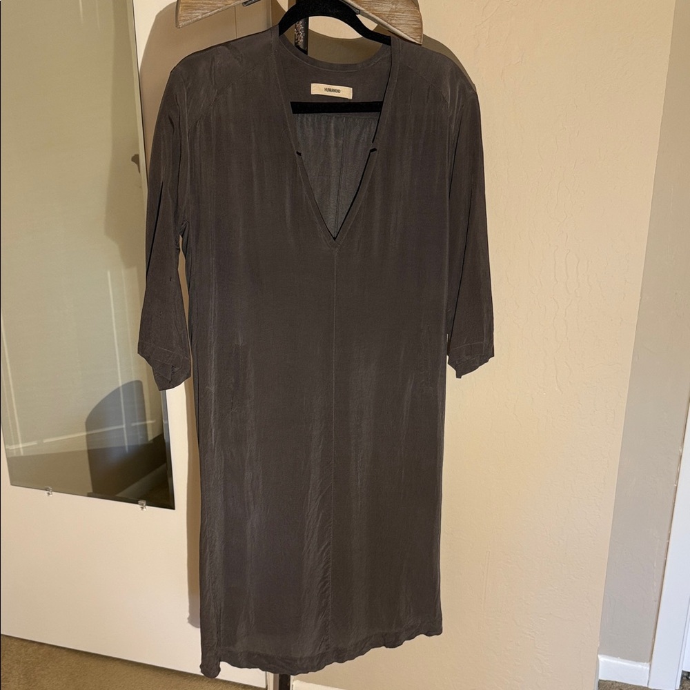 Humanoid dress